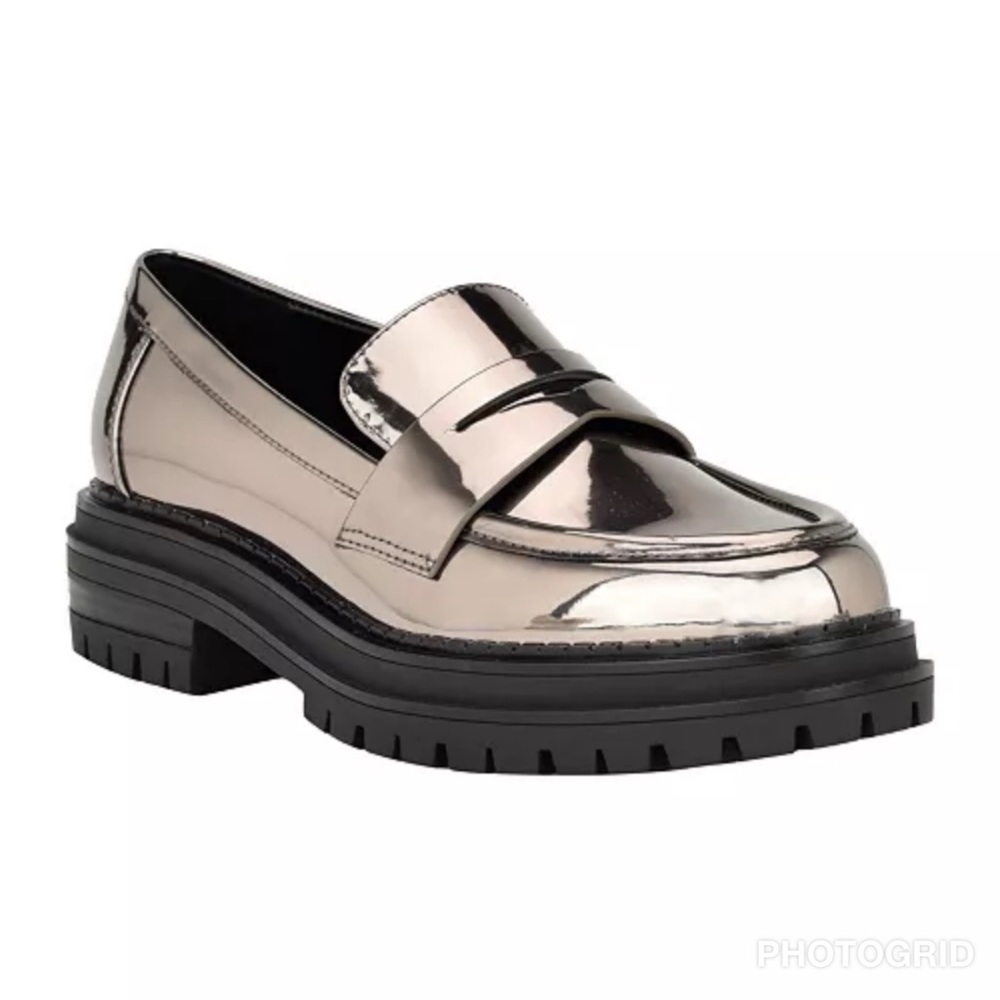 Calvin Klein Grant Pewter Loafers
Size 9